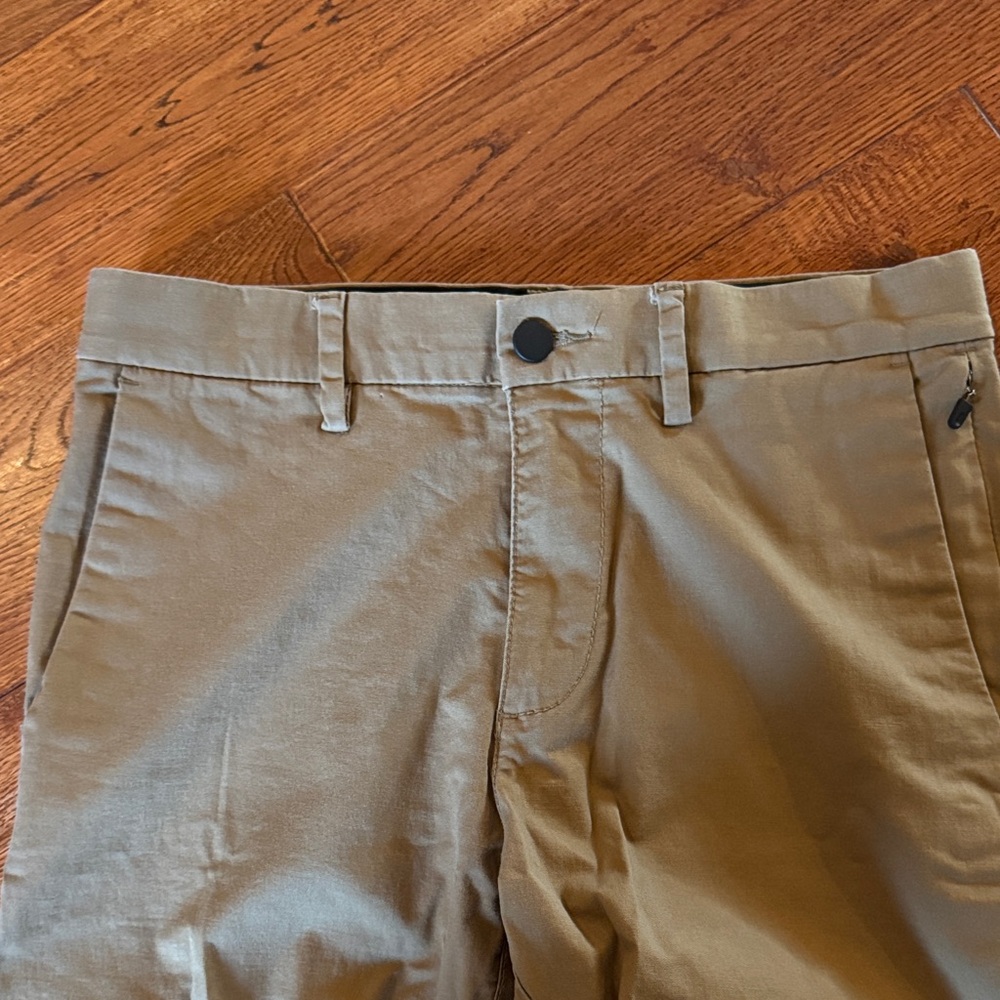 Old Navy Men's Khaki Chinos